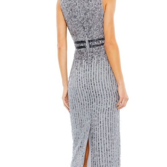Mac Duggal - NWT- SLEEVELESS HIGH NECK BEADED MIDI SHEATH DRESS - size 8 - Picture 2 of 4